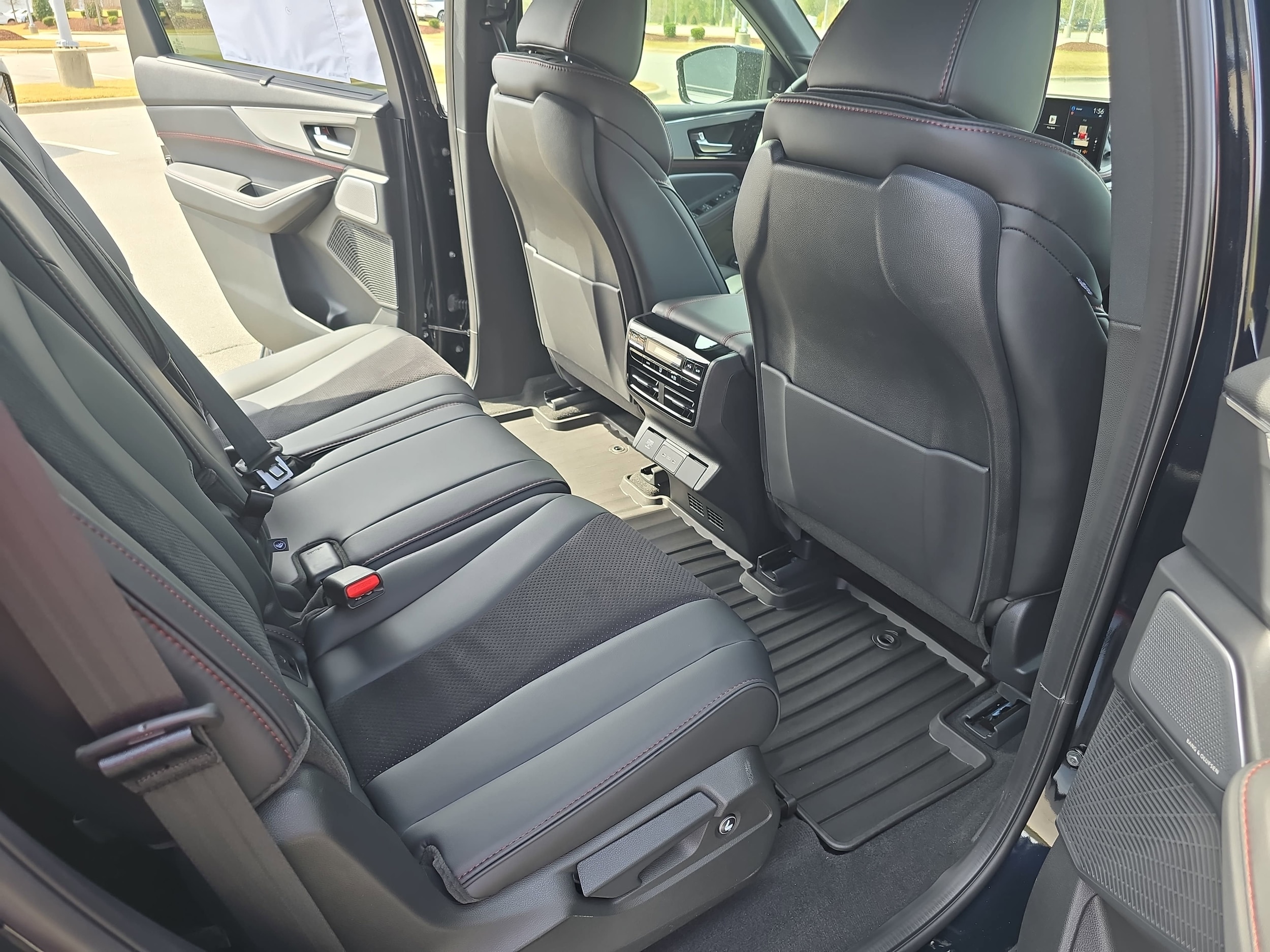 2026 Acura MDX A-Spec Package - Photo 11