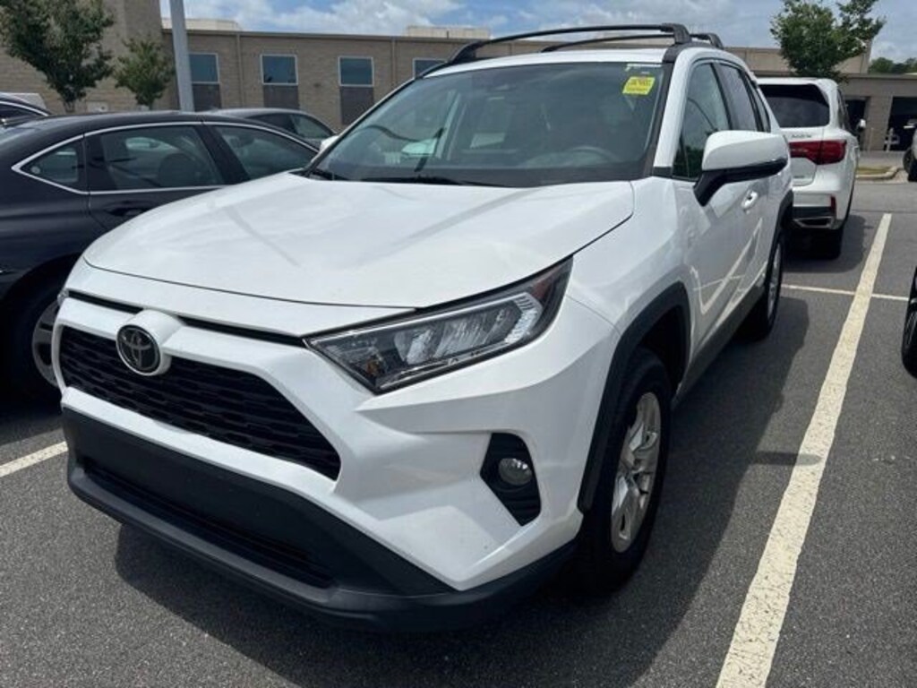 Used 2021 Toyota RAV4 XLE SUV