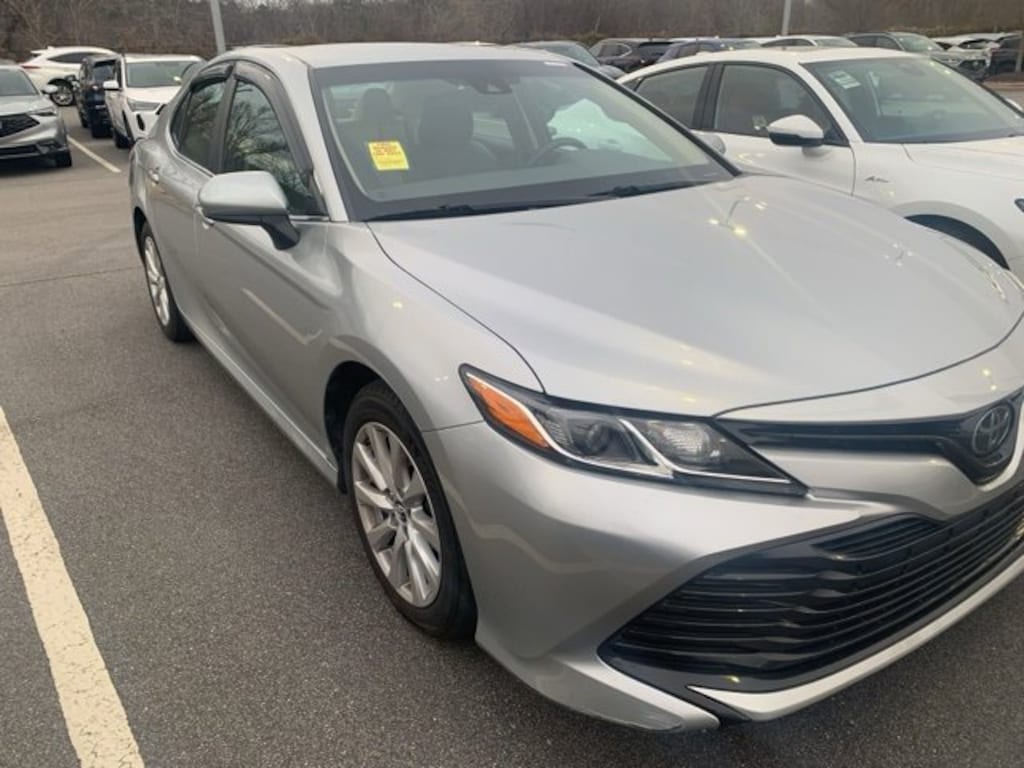 Used 2018 Toyota Camry LE Sedan