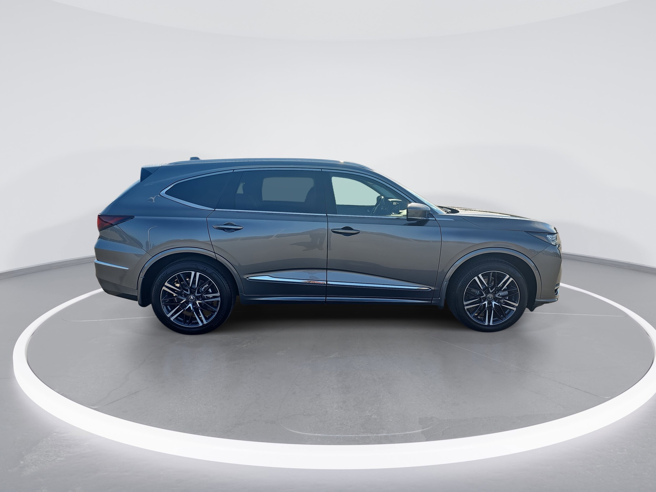 2026 Acura MDX SH-AWD Advance photo 2