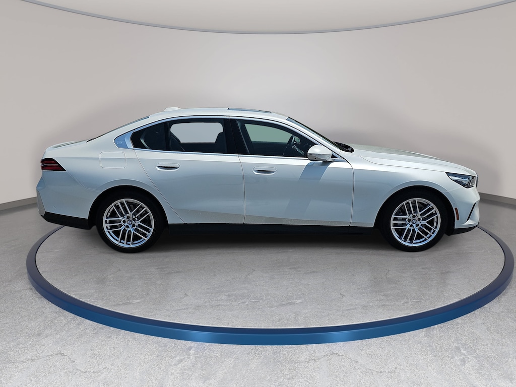 Used 2024 BMW 530i xDrive Sedan