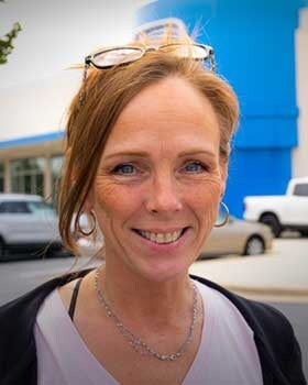 Staff member Pam Thompson from ID_9cc4eb71b5ca