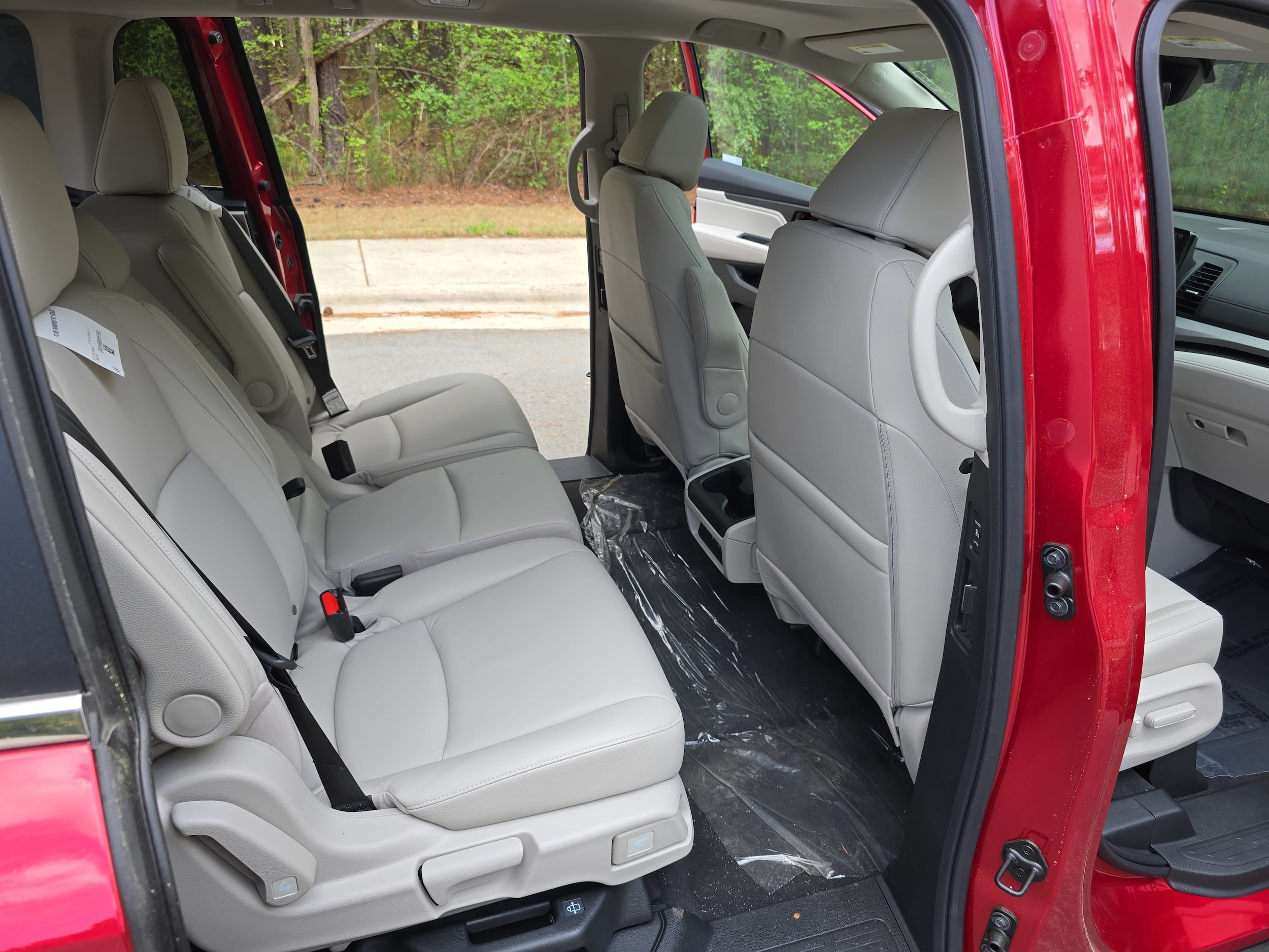 2026 Honda Odyssey EX-L - Photo 11