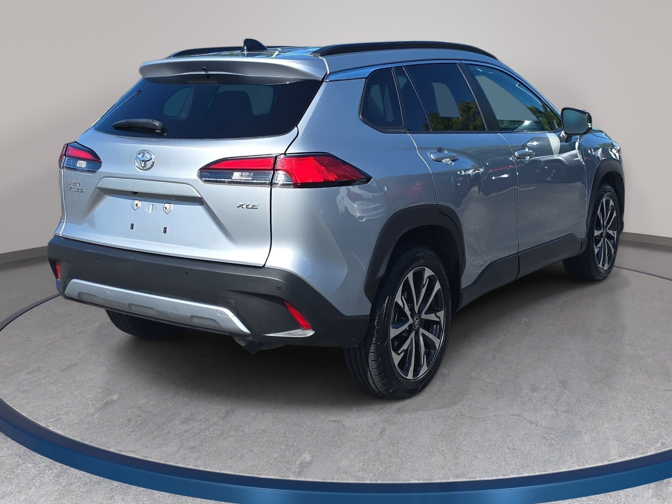 Used 2025 Toyota Corolla Cross XLE SUV