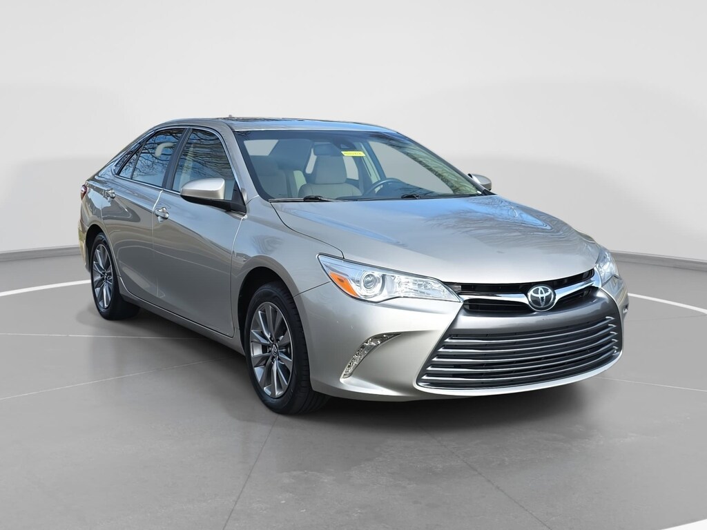 Used 2017 Toyota Camry XLE Sedan