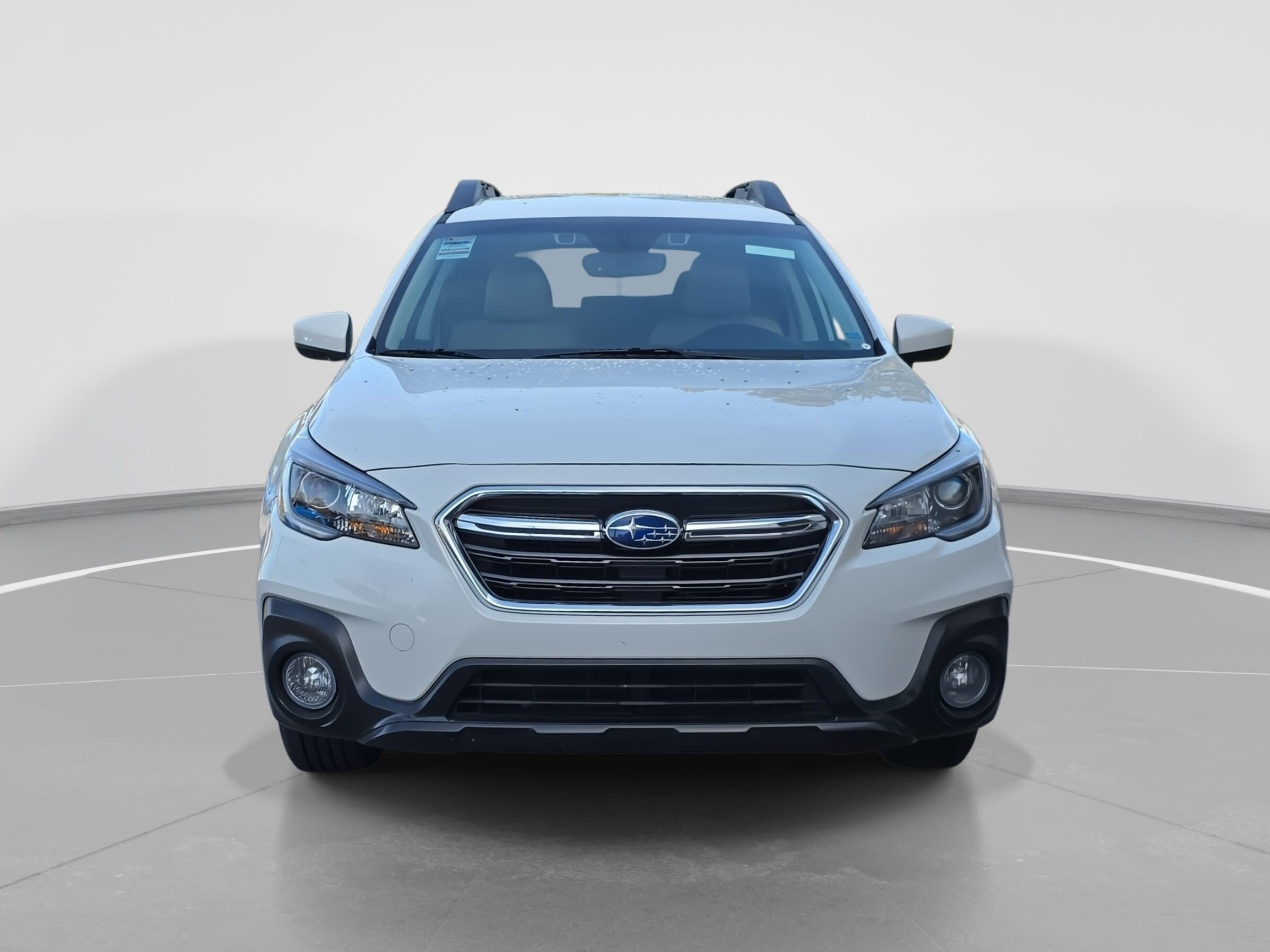2019 Subaru Outback 2.5i Premium photo 2