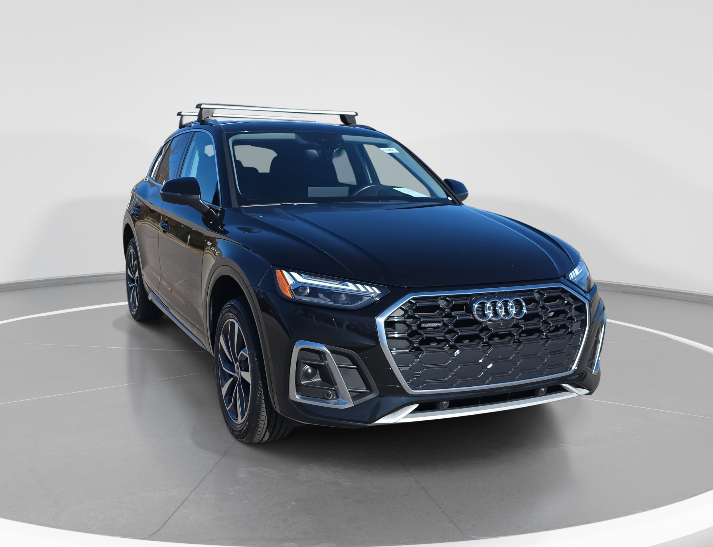 2022 Audi Q5 S line Prestige 45 TFSI Premium photo 2