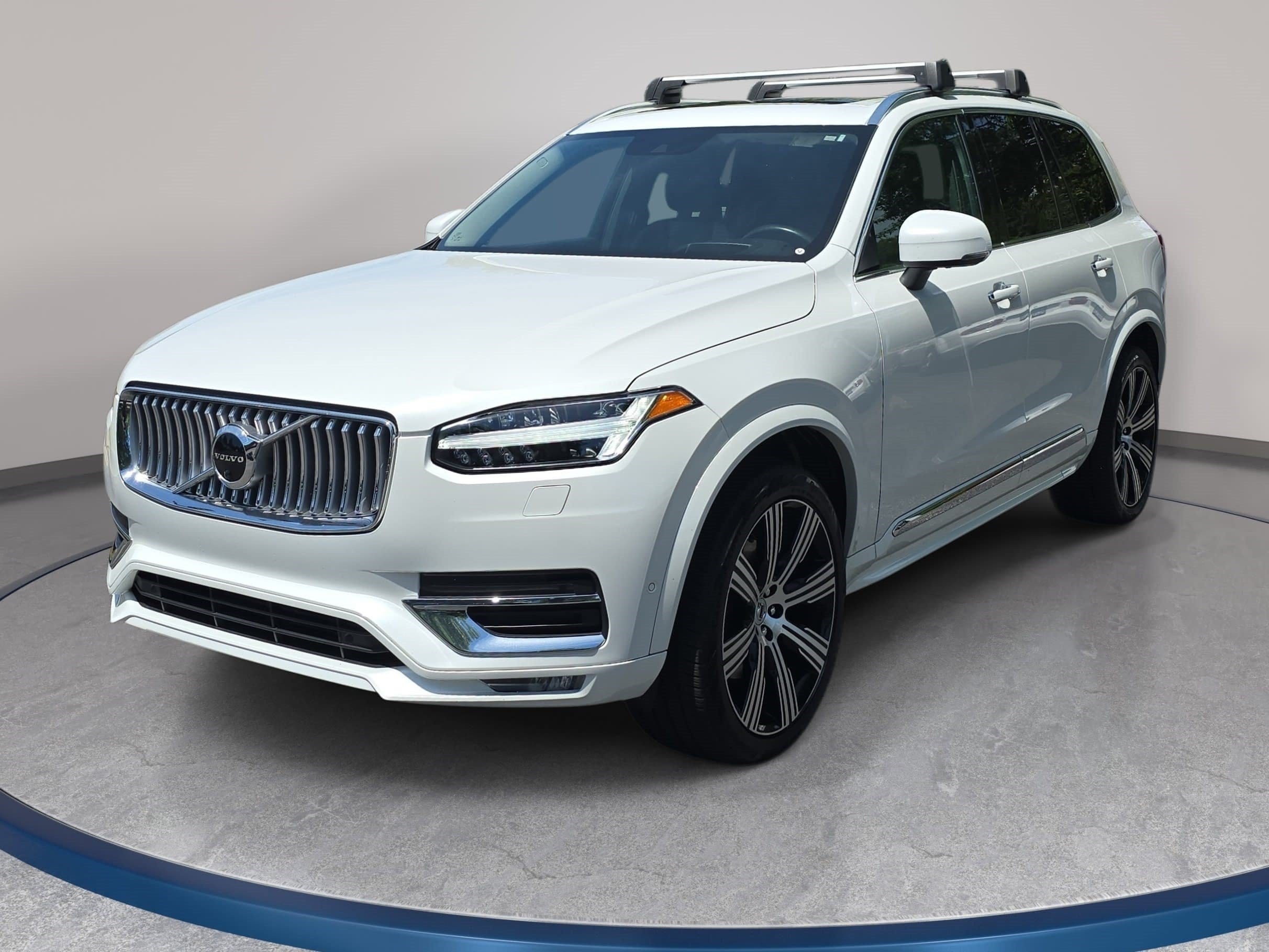 2021 Volvo XC90 T6 Inscription 6 Passenger AWD's photo
