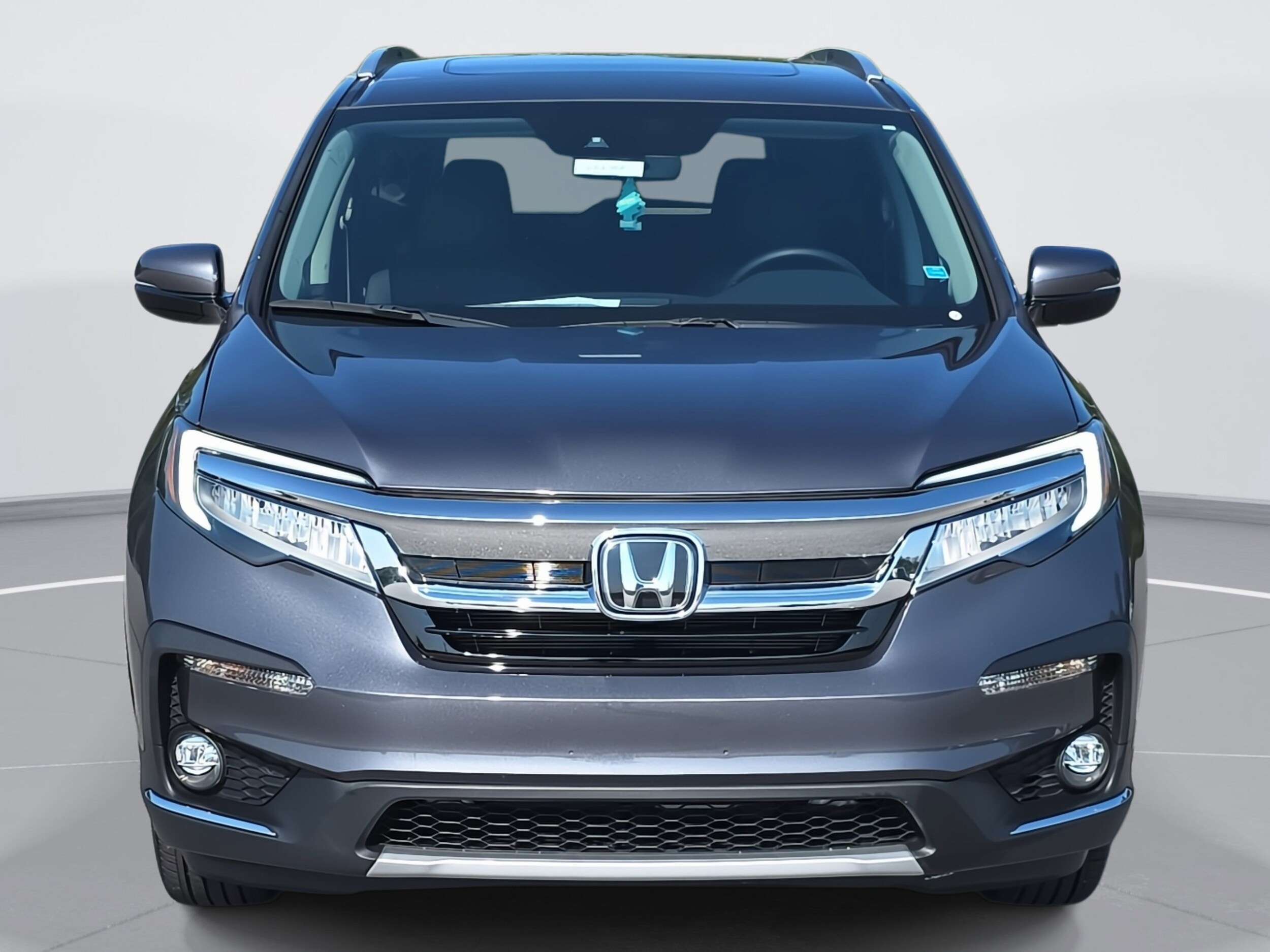 2022 Honda Pilot Touring photo 2