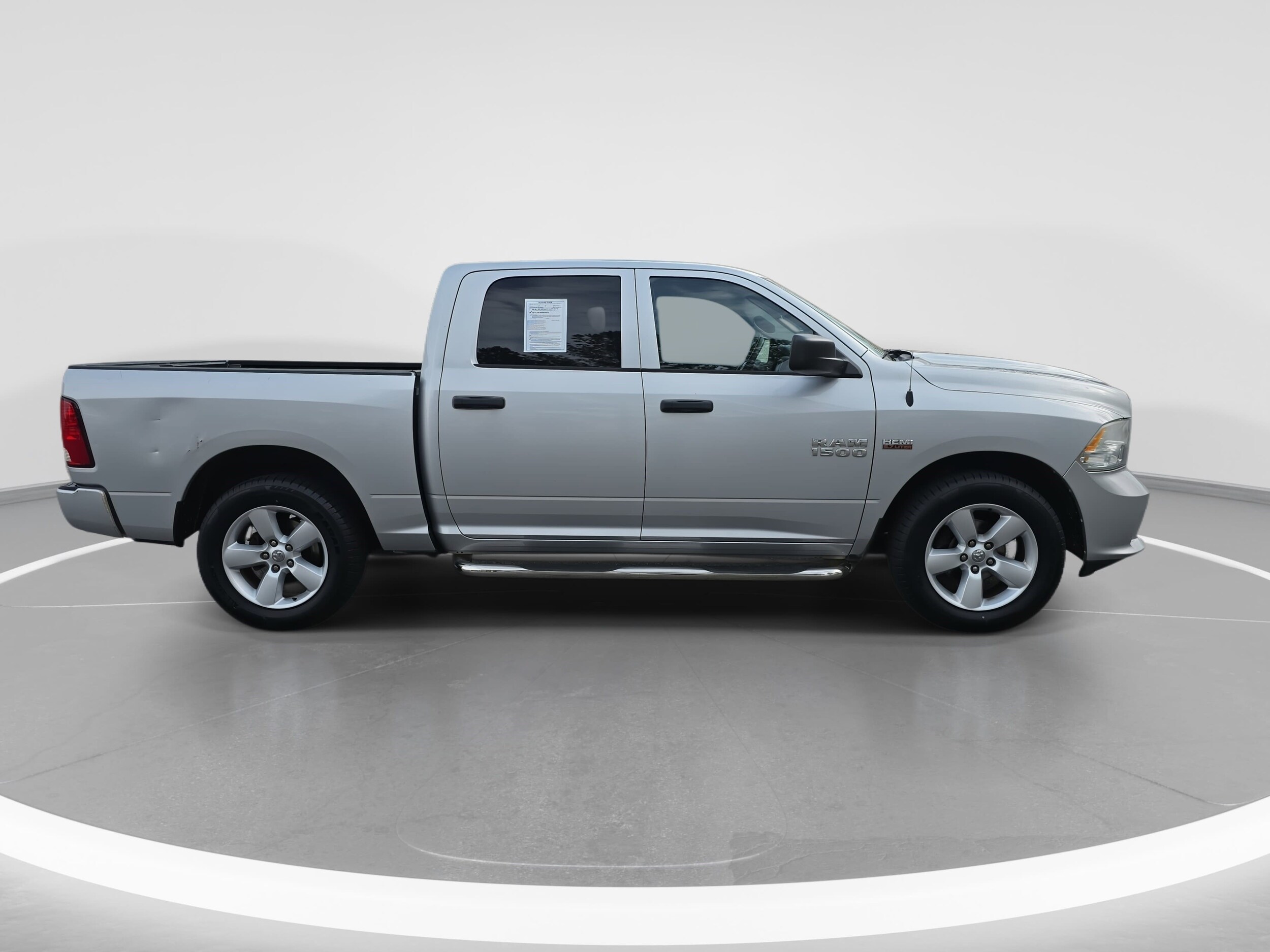 2015 Ram 1500 Express photo 4