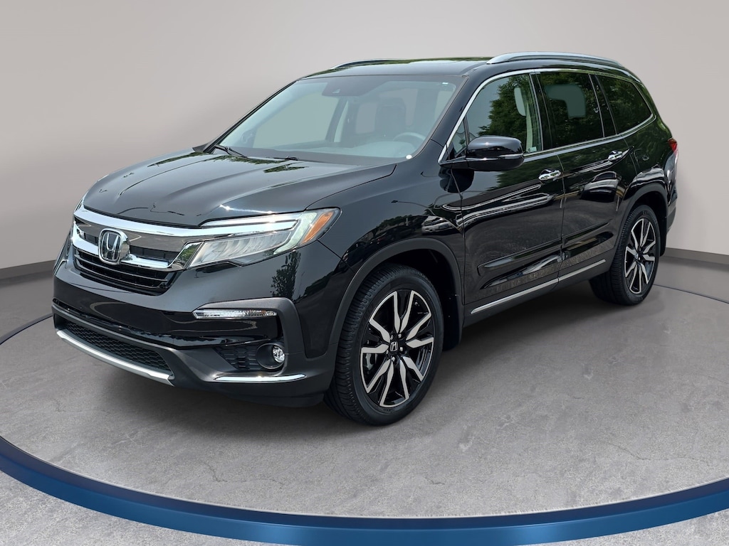 Certified 2019 Honda Pilot Touring 7-Passenger AWD SUV