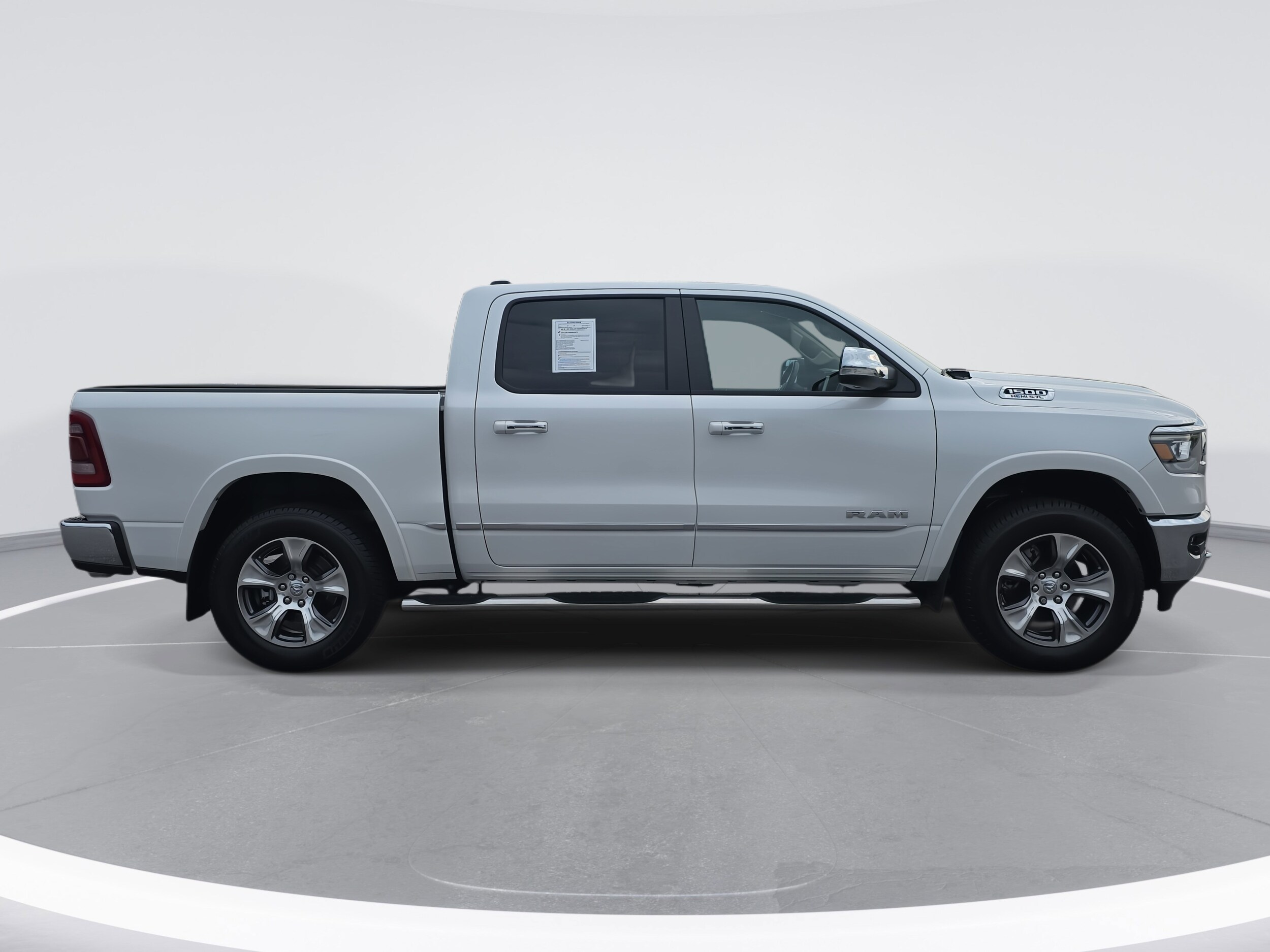 2020 Ram 1500 Laramie photo 4