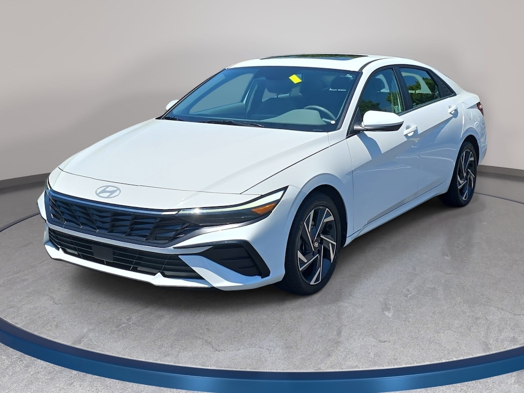 Used 2024 Hyundai Elantra SEL Sedan