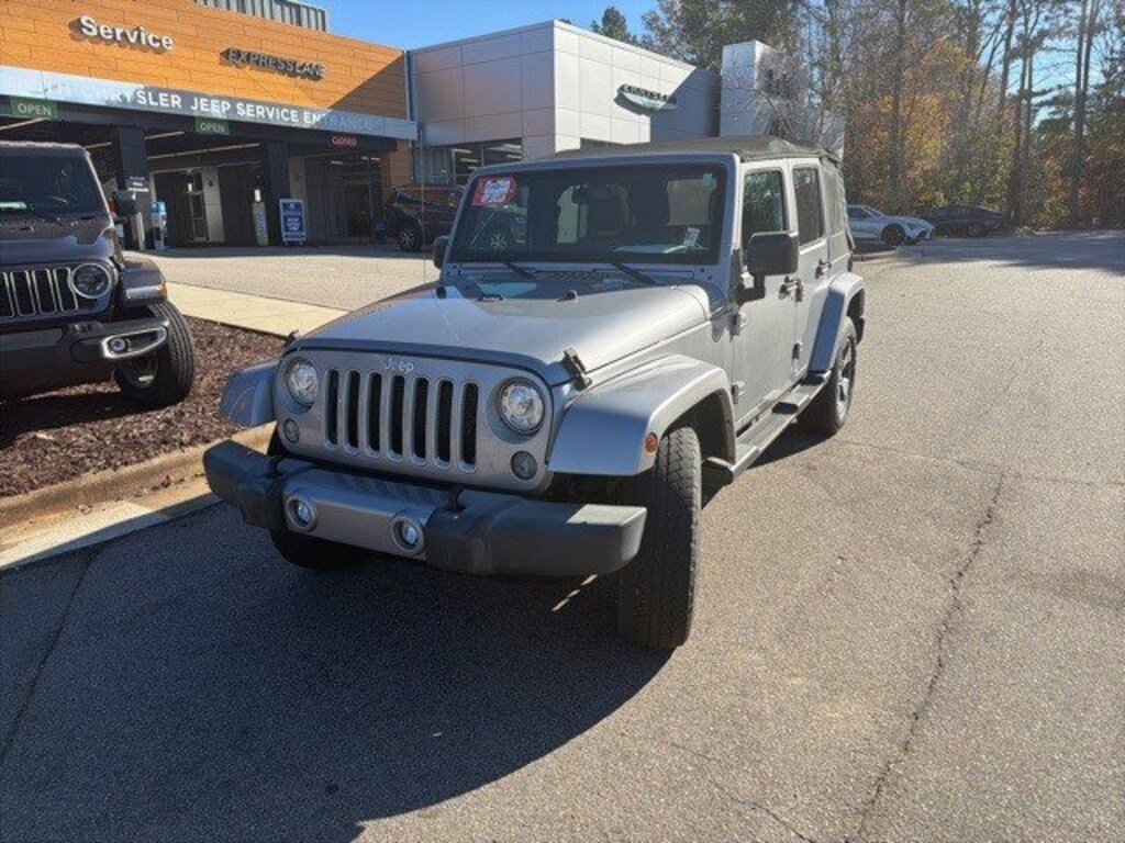 Used 2018 Jeep Wrangler JK Unlimited Sahara 4x4 SUV