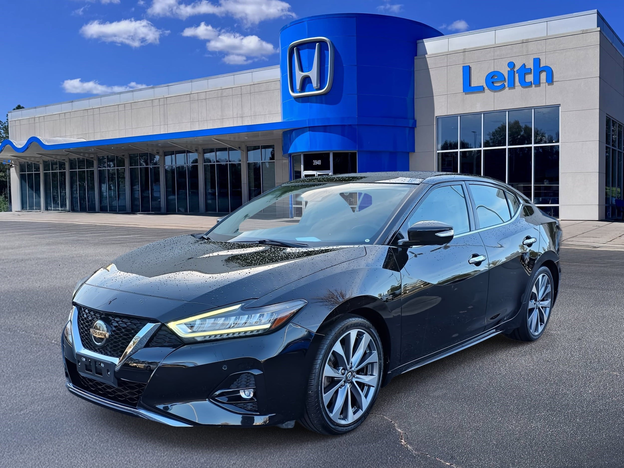 2021 Nissan Maxima Platinum's photo