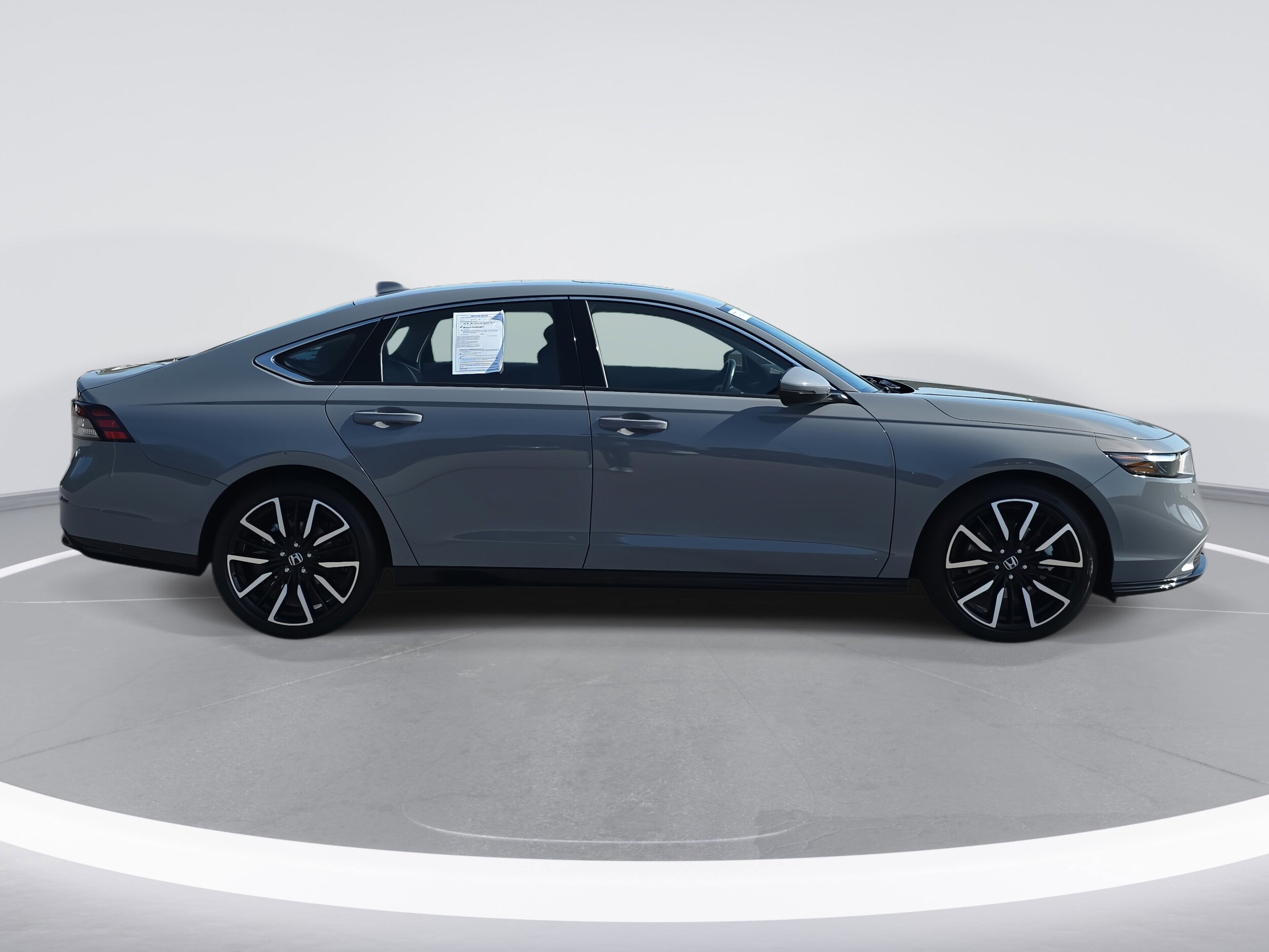 2024 Honda Accord Touring photo 4
