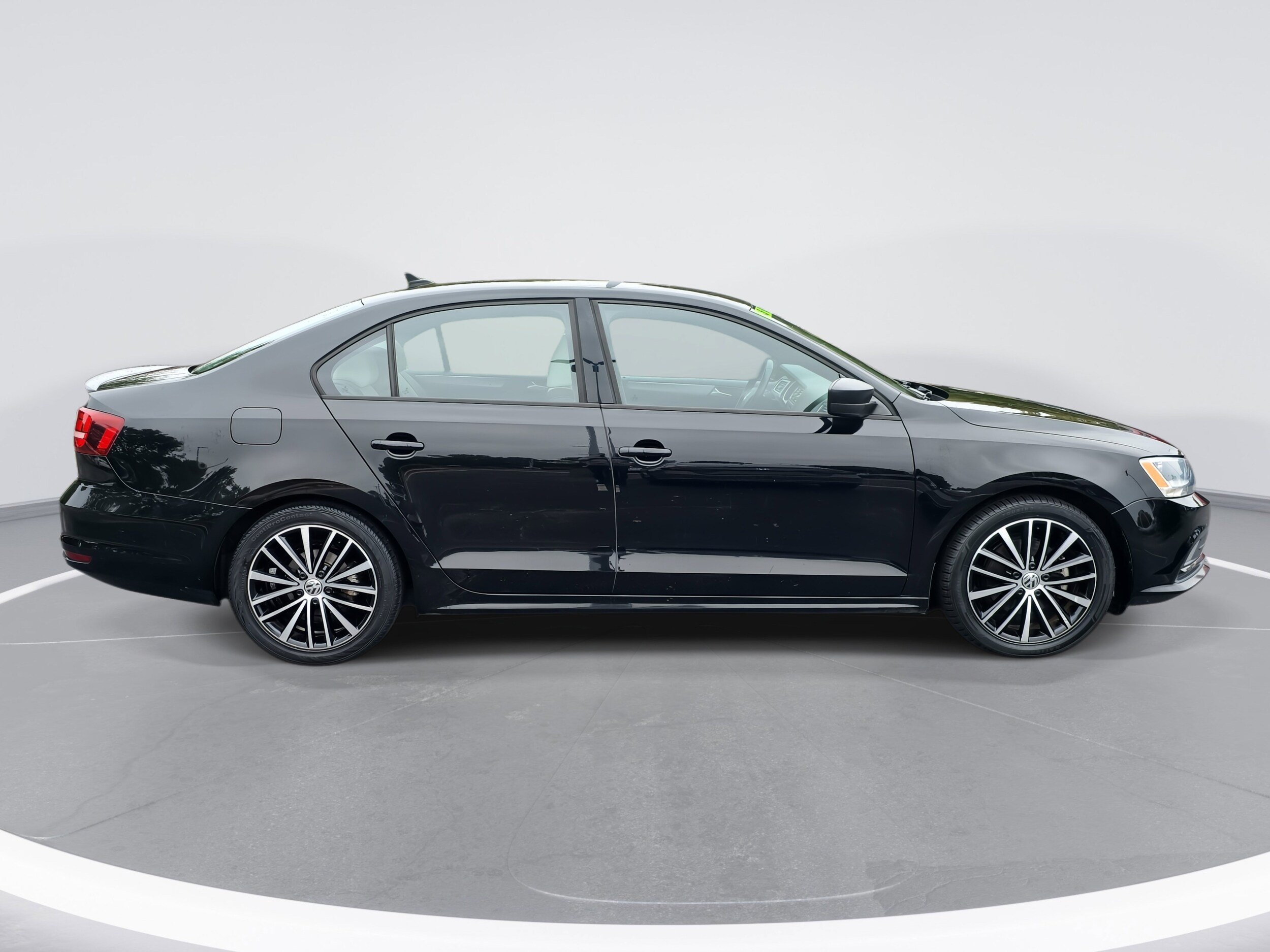 2016 Volkswagen Jetta 1.8T Sport photo 4