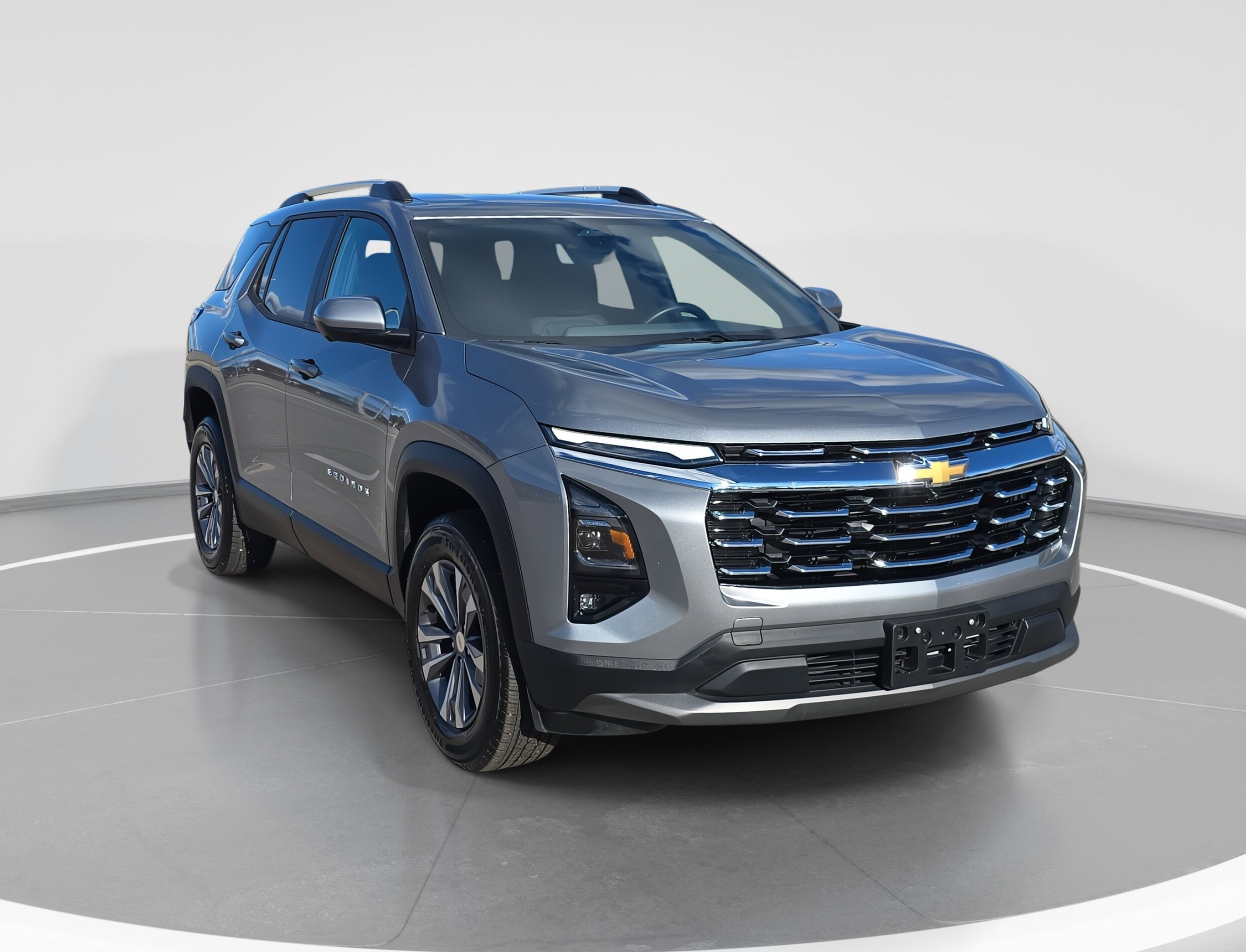 2025 Chevrolet Equinox LT photo 3