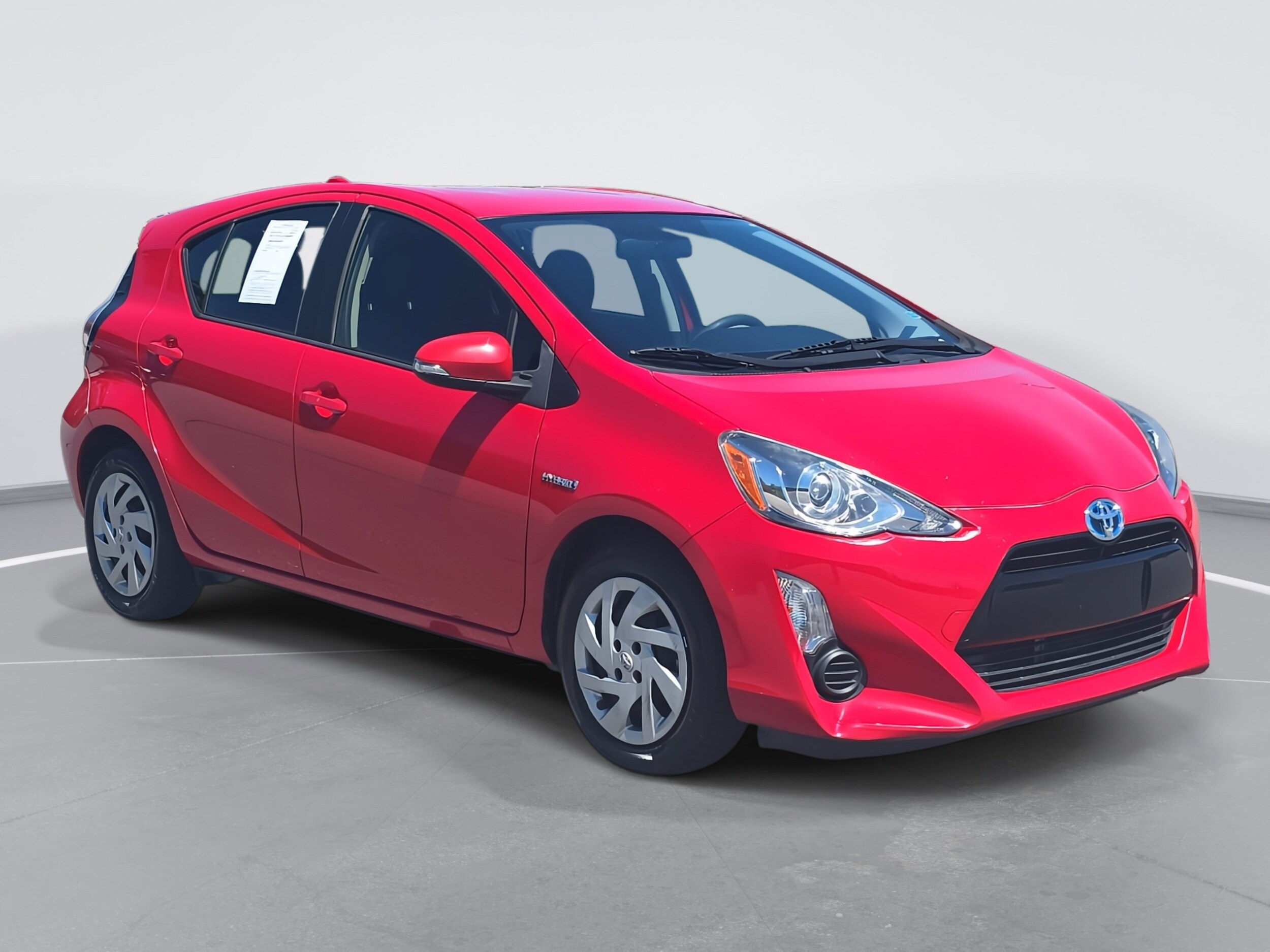 2015 Toyota Prius C Two photo 3