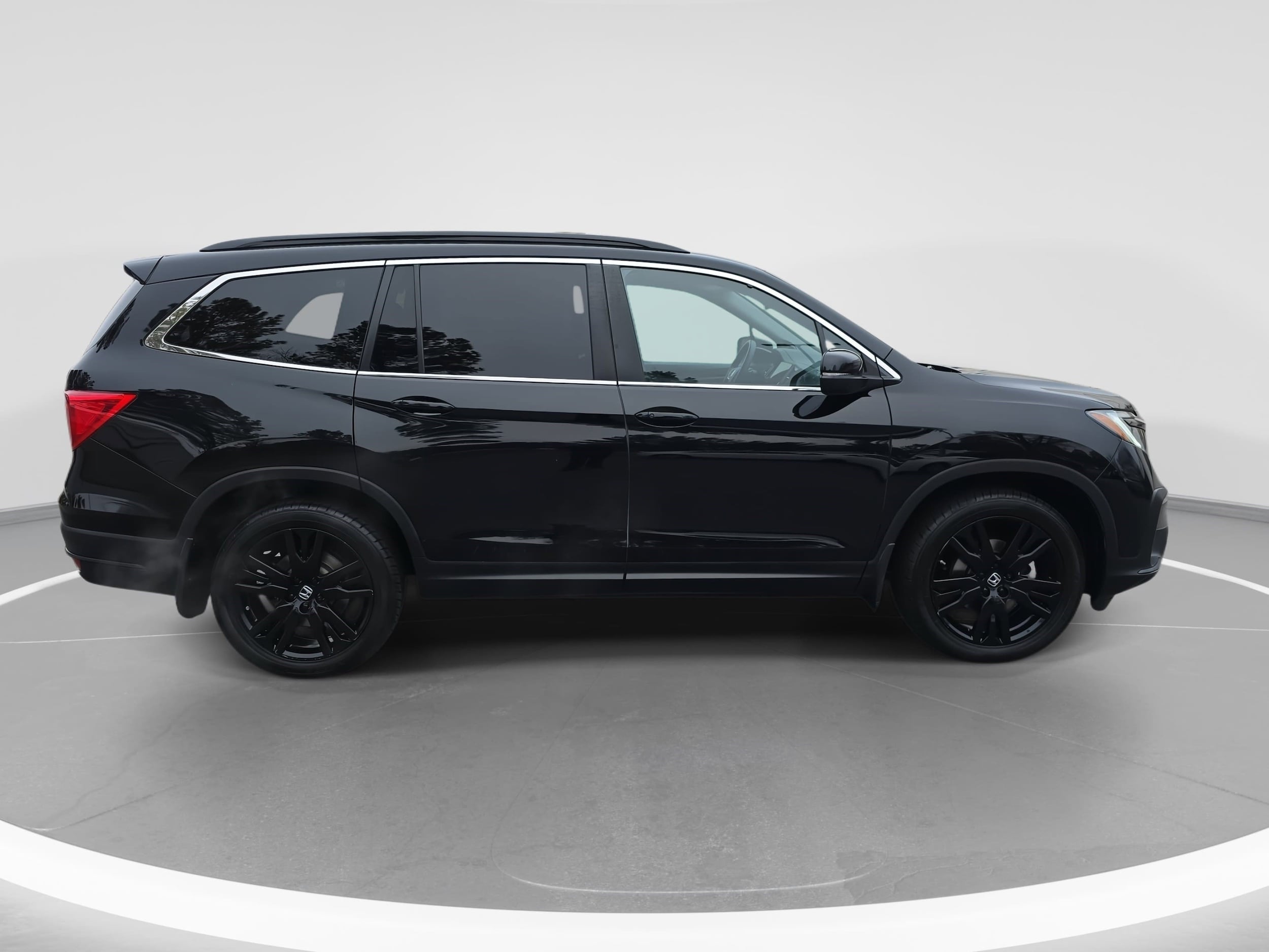 2022 Honda Pilot Special Edition photo 2