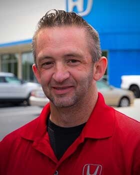 Staff member Mark Grimes from ID_9cc4eb71b5ca