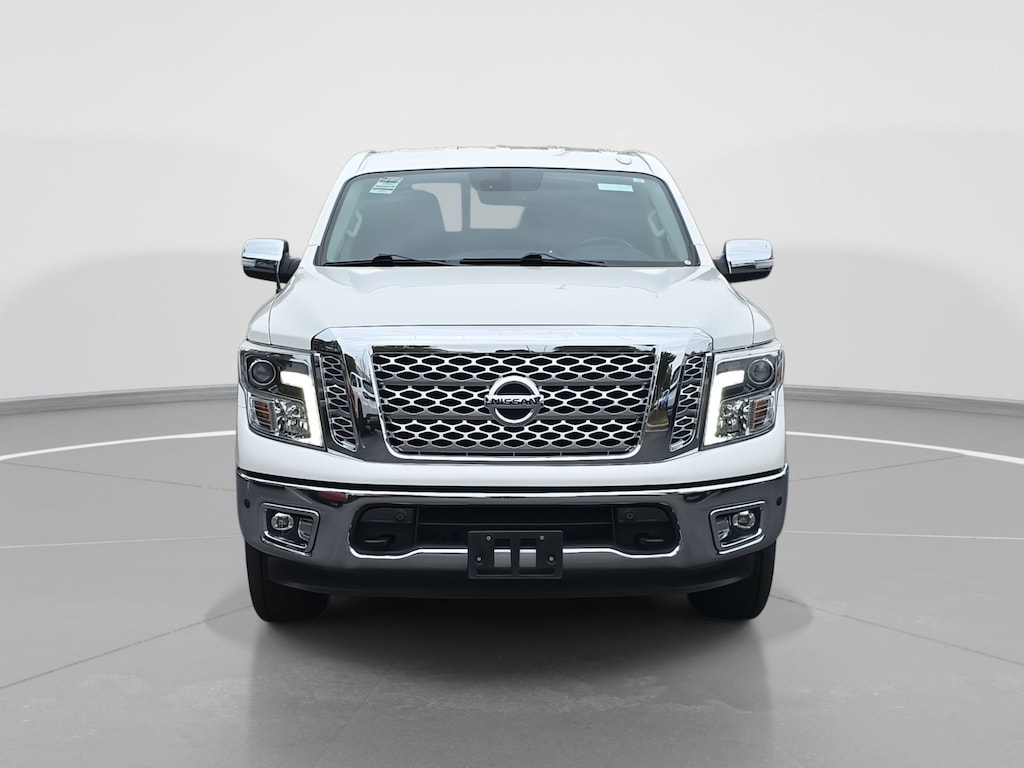 Used 2019 Nissan Titan SL Truck Crew Cab