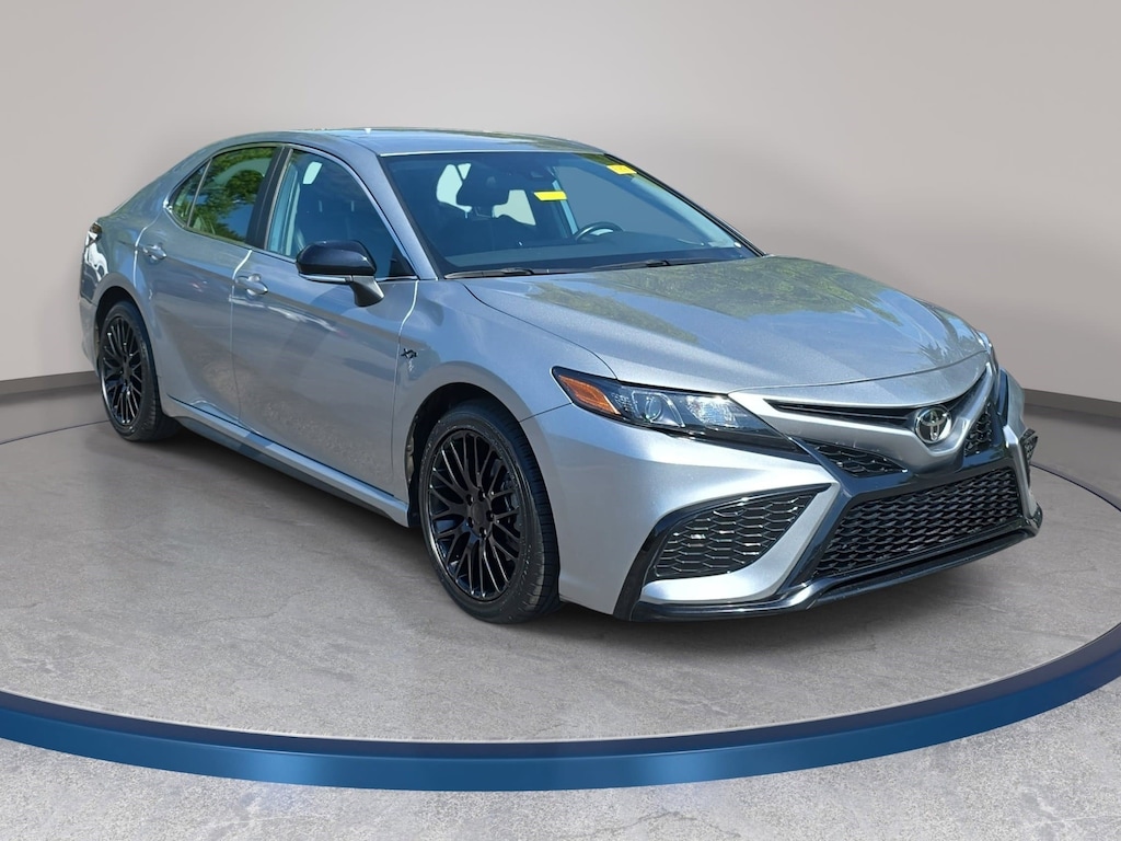 Used 2023 Toyota Camry SE Sedan