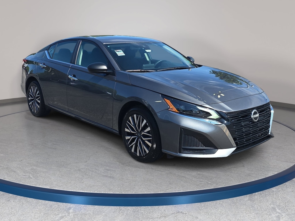 Used 2025 Nissan Altima SV Sedan