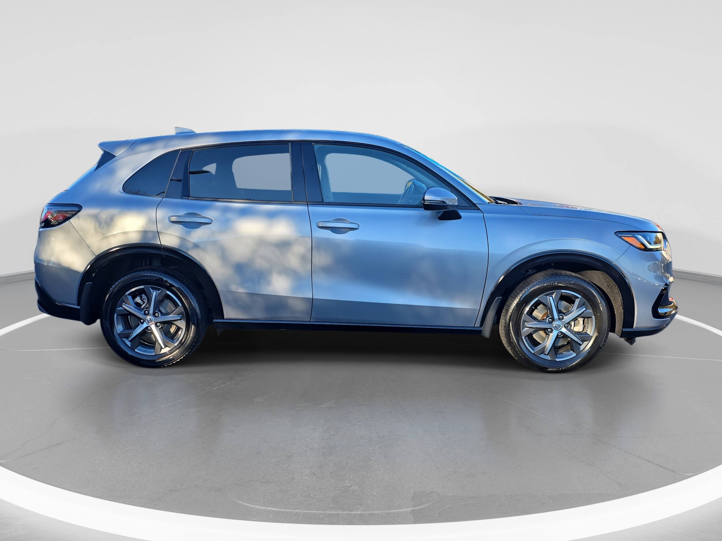 2024 Honda HR-V EX-L photo 2