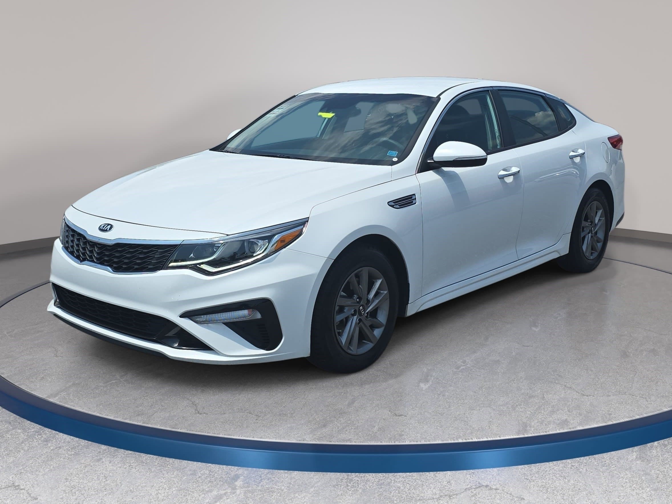 2020 Kia Optima LX AT's photo
