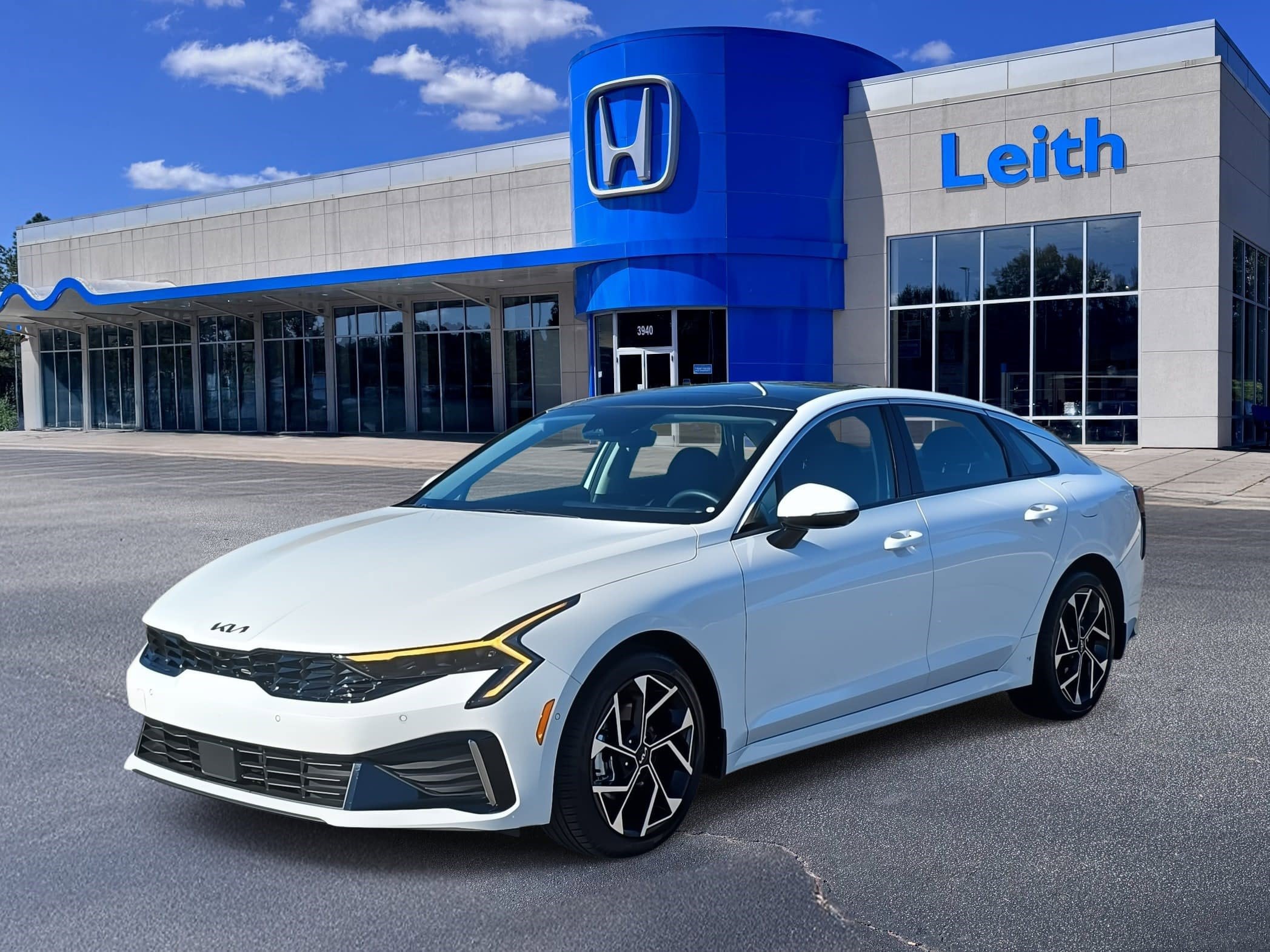 2025 Kia K5 EX's photo