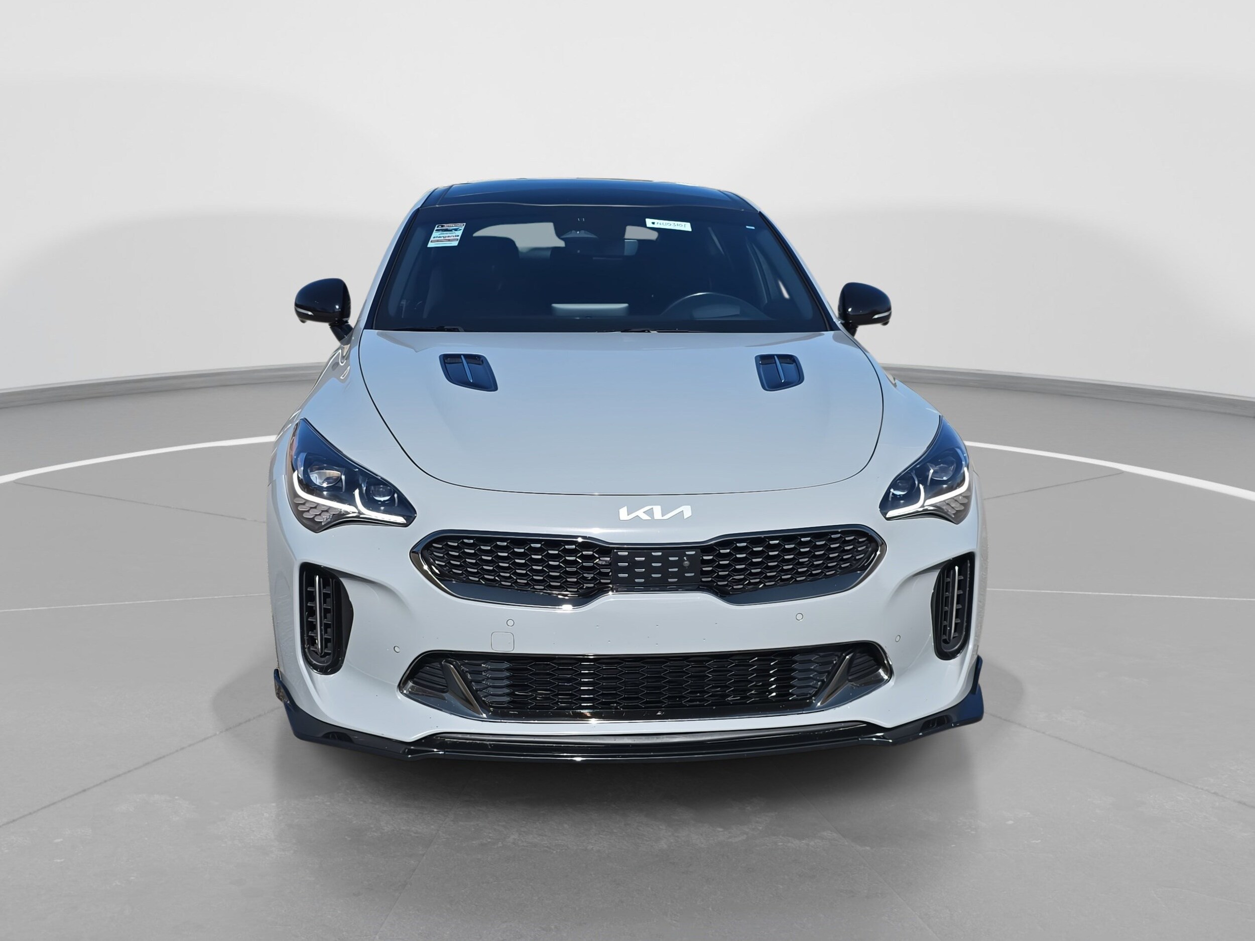 2022 Kia Stinger GT2 photo 2