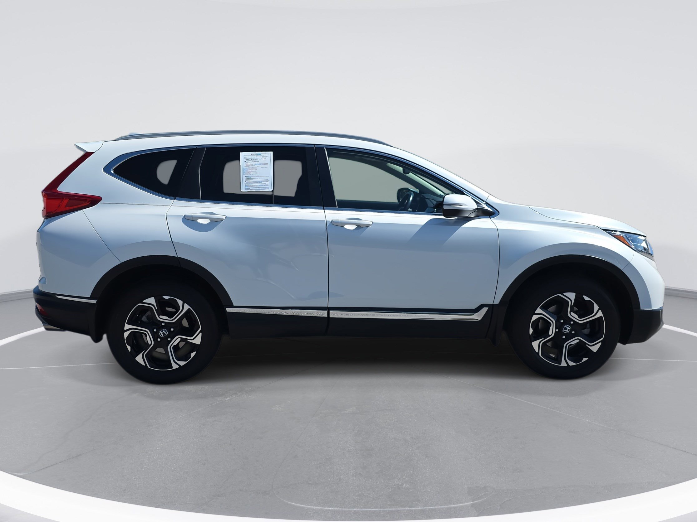 2019 Honda CR-V Touring photo 4