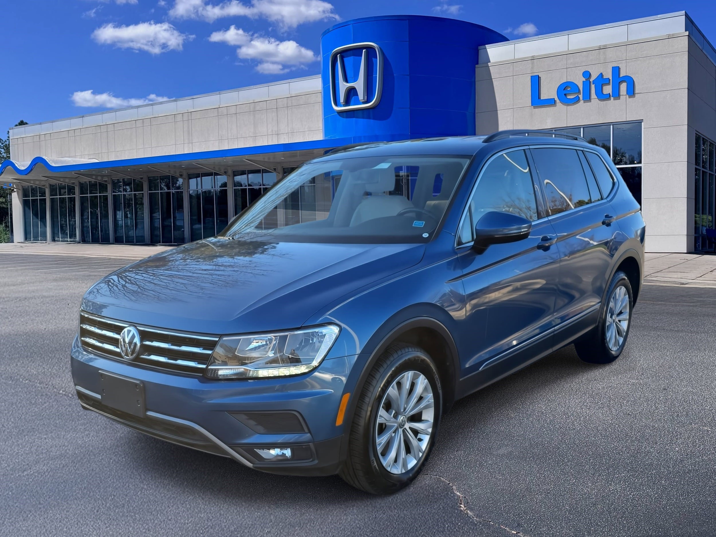 2018 Volkswagen Tiguan SE's photo