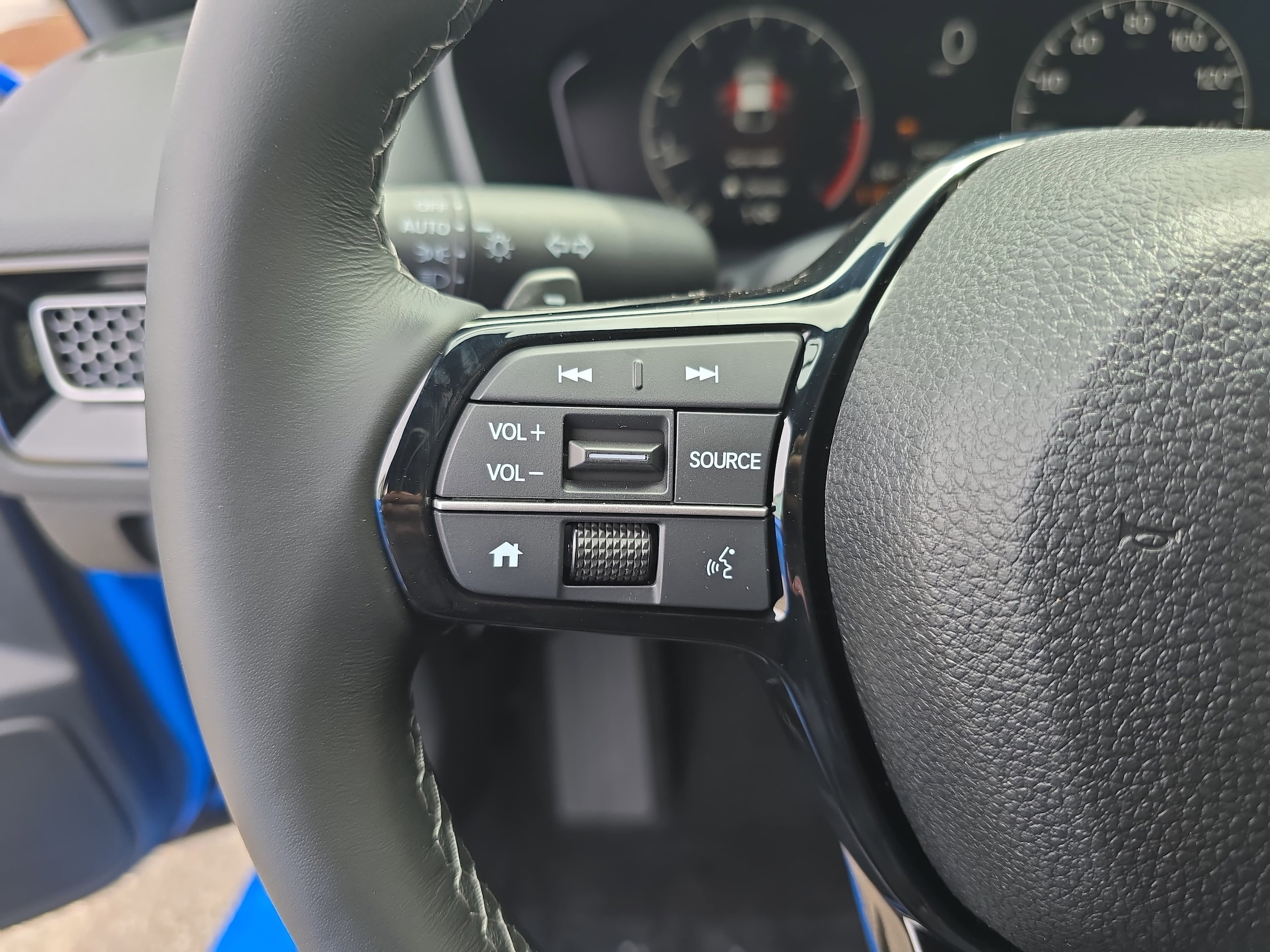 2026 Honda Civic Hatchback Sport - Photo 17
