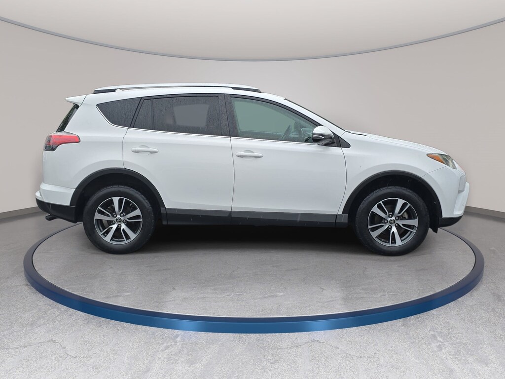 Used 2016 Toyota RAV4 XLE SUV