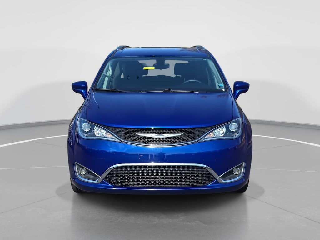 Used 2018 Chrysler Pacifica Touring L Van