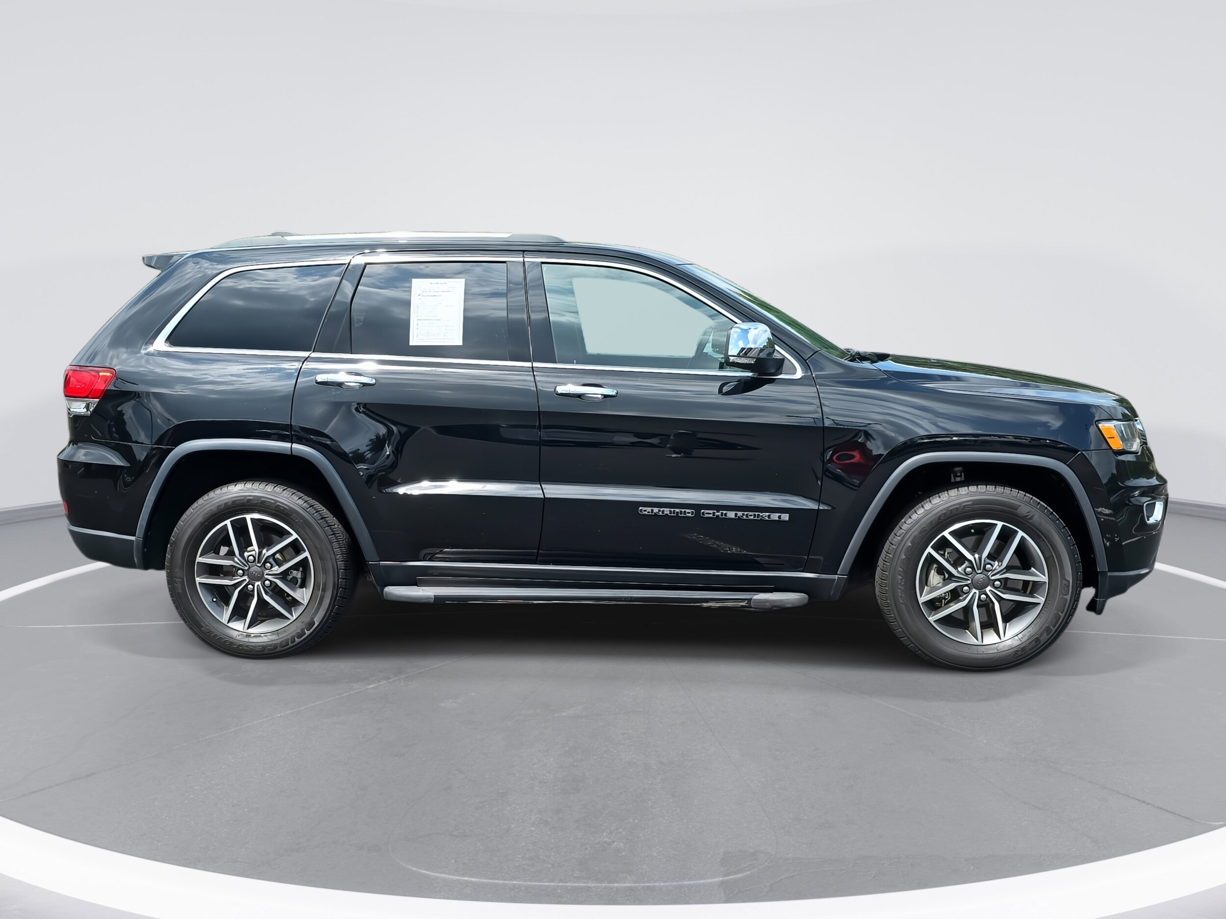 2021 Jeep Grand Cherokee Limited photo 4