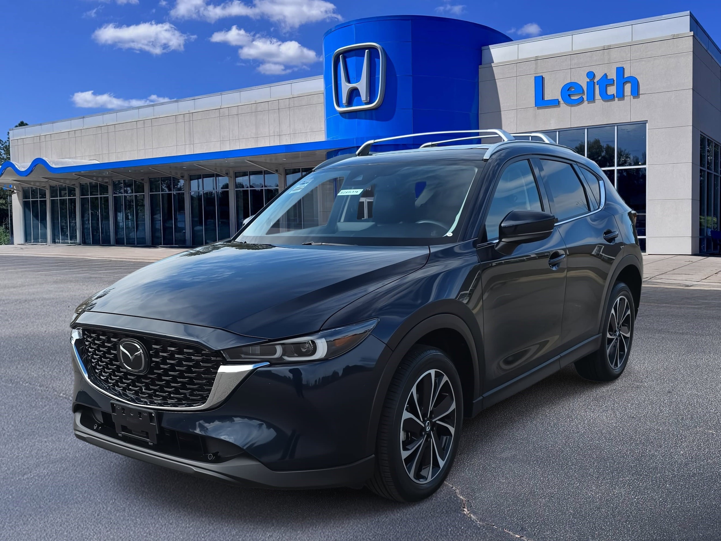 2022 Mazda CX-5 S Premium package's photo