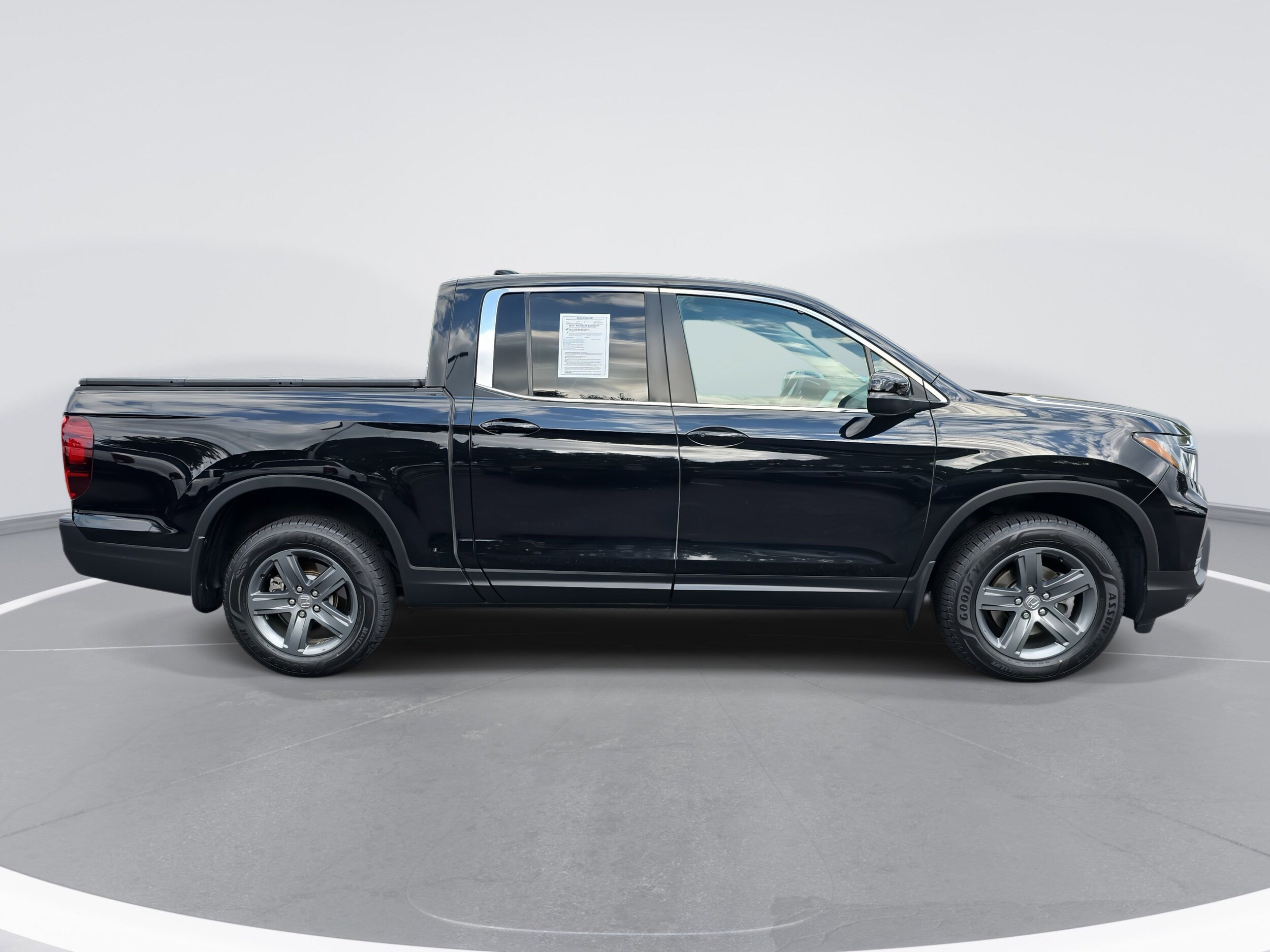 2023 Honda Ridgeline RTL photo 4