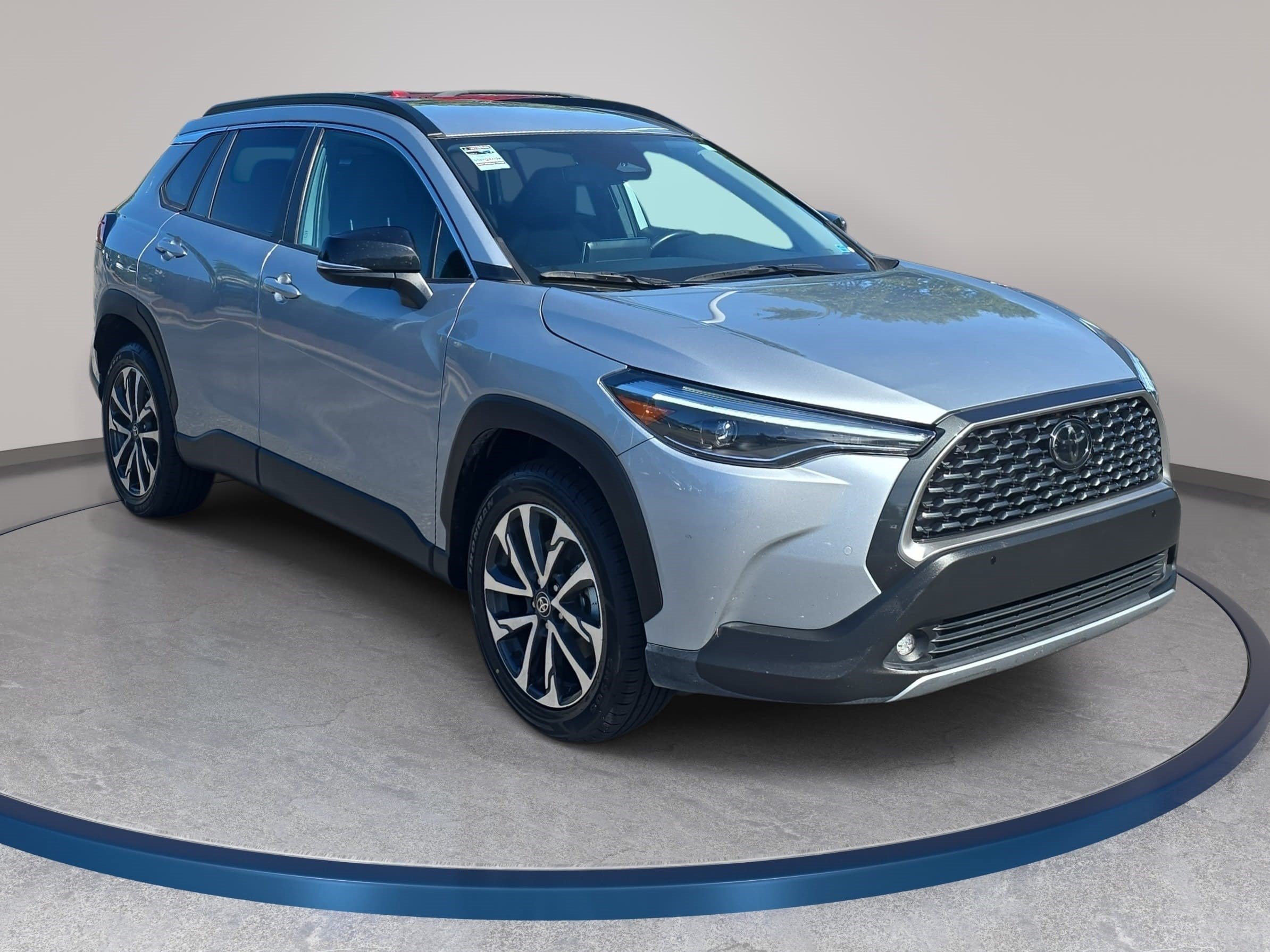 Used 2025 Toyota Corolla Cross XLE SUV