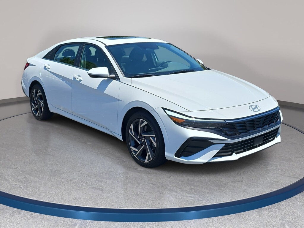 Used 2024 Hyundai Elantra SEL Sedan