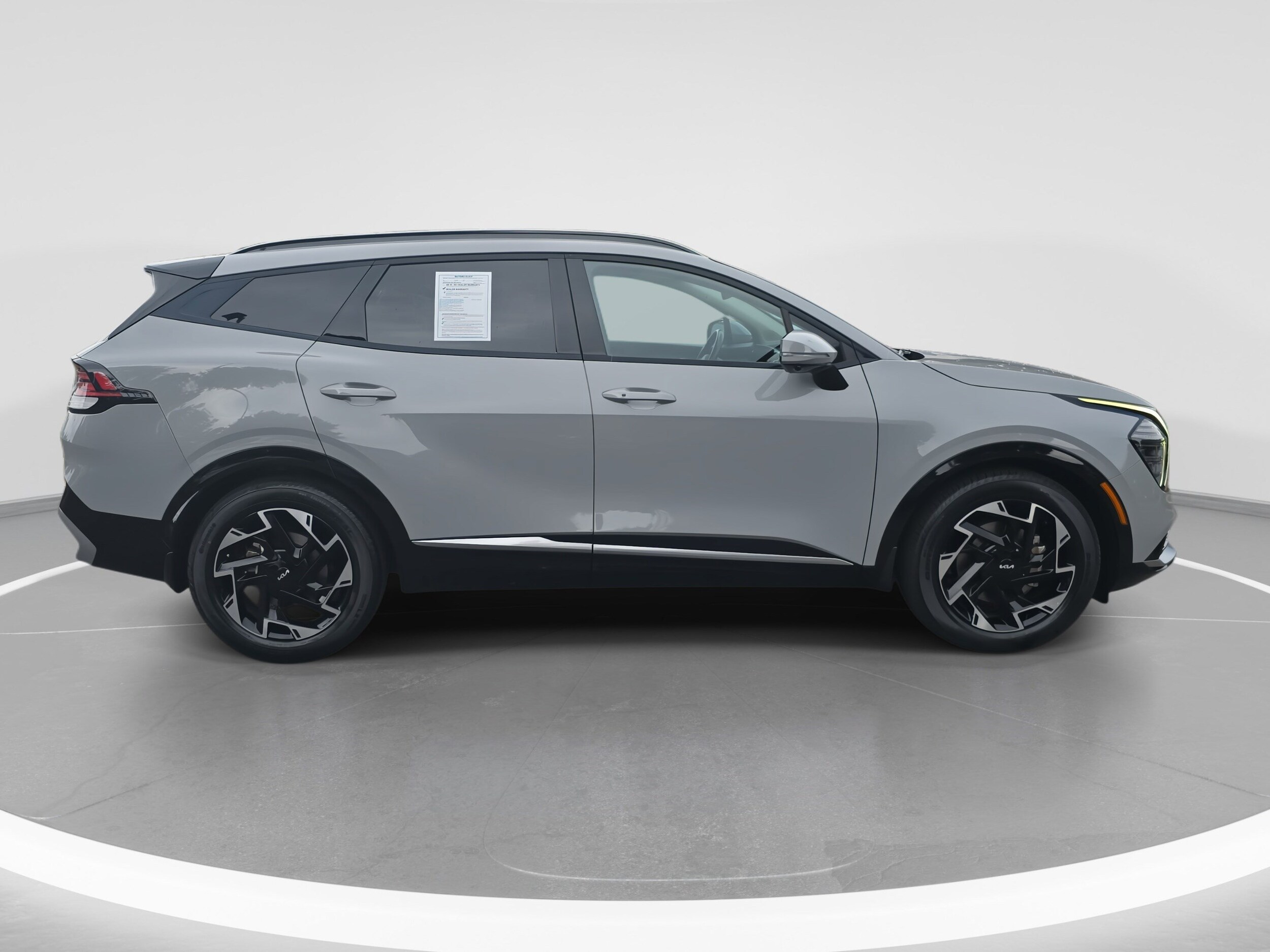 2023 Kia Sportage photo 2