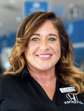 Staff member Melanie Mazzola from ID_9cc4eb71b5ca