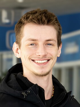 Staff member Anderson Poel from ID_9cc4eb71b5ca