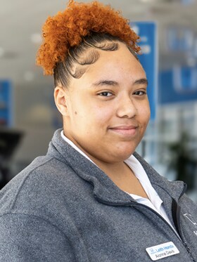 Staff member Aionna Davis from ID_9cc4eb71b5ca