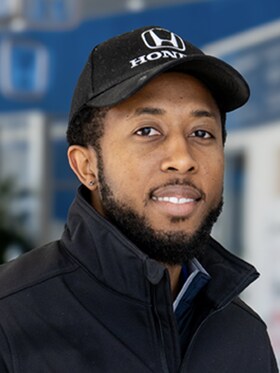 Staff member Lauren Young from ID_9cc4eb71b5ca