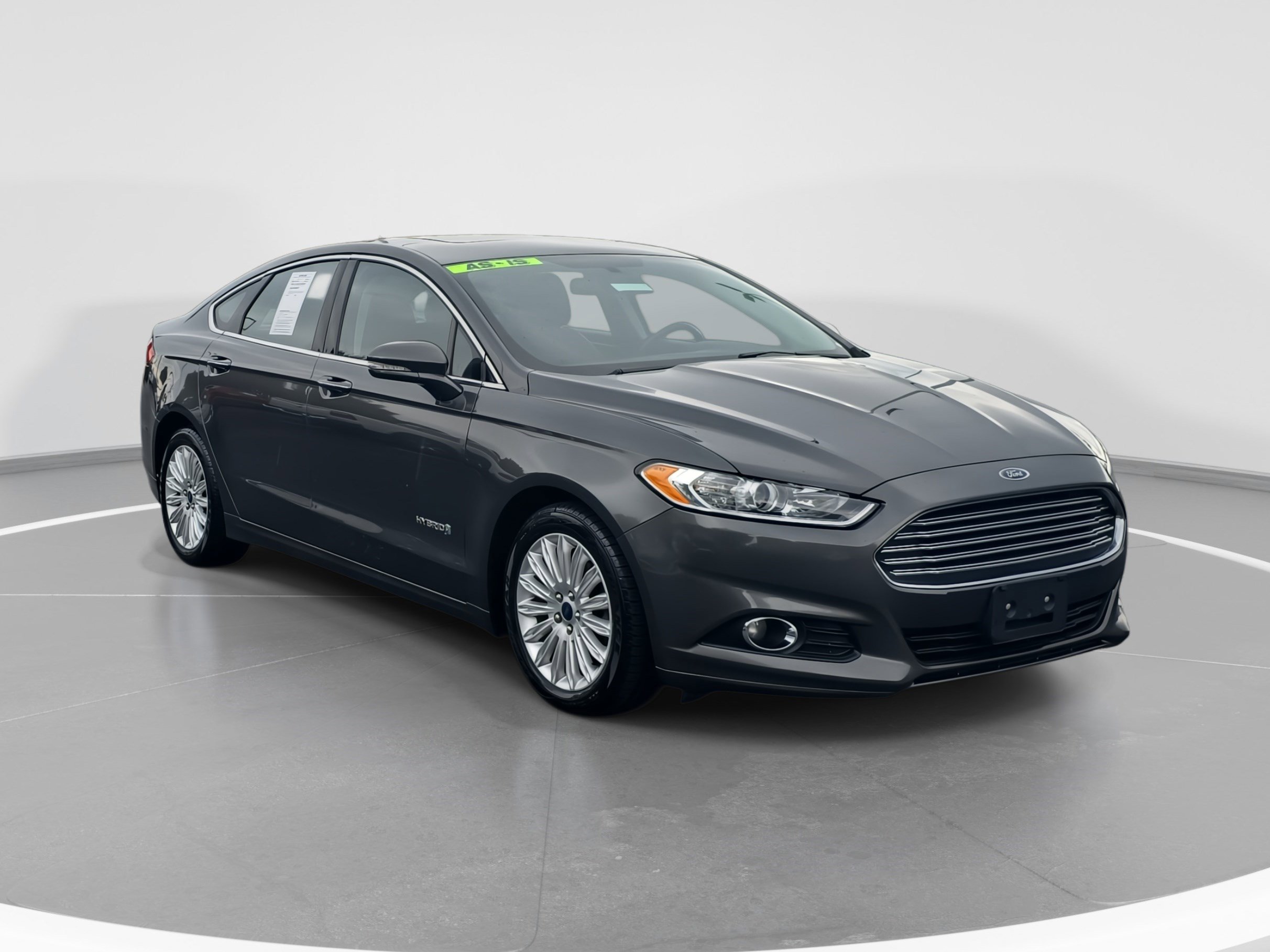 2016 Ford Fusion Hybrid SE photo 3