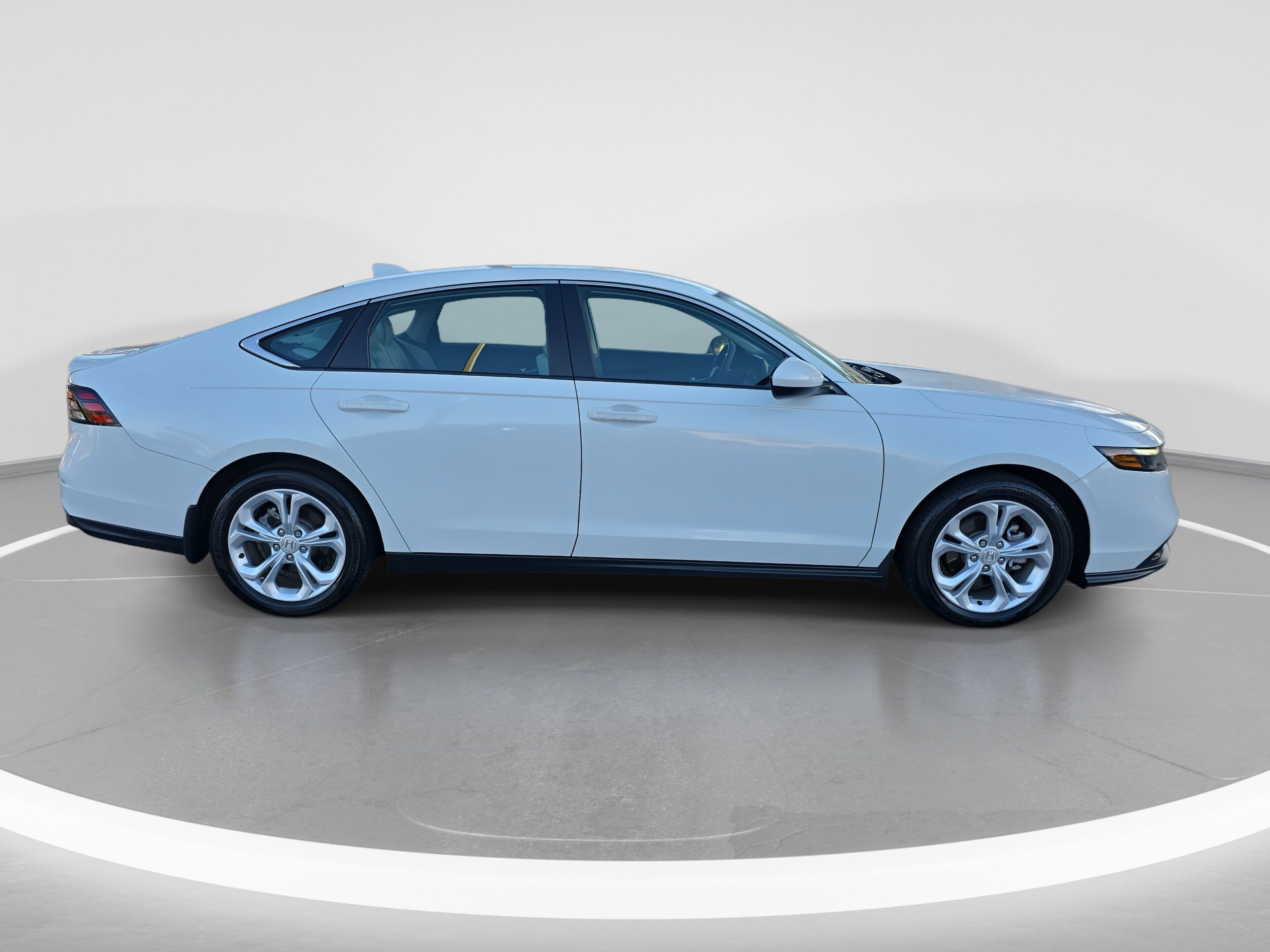 2024 Honda Accord LX photo 4