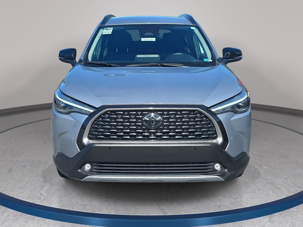 Used 2025 Toyota Corolla Cross XLE SUV